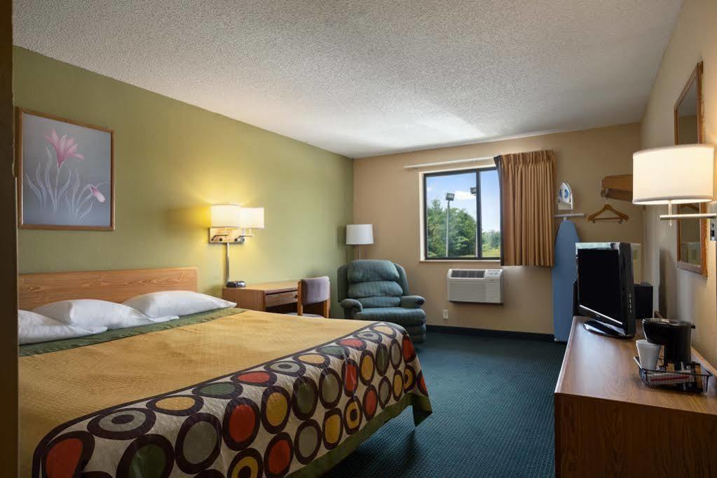 Super 8 By Wyndham Mayfield Extérieur photo