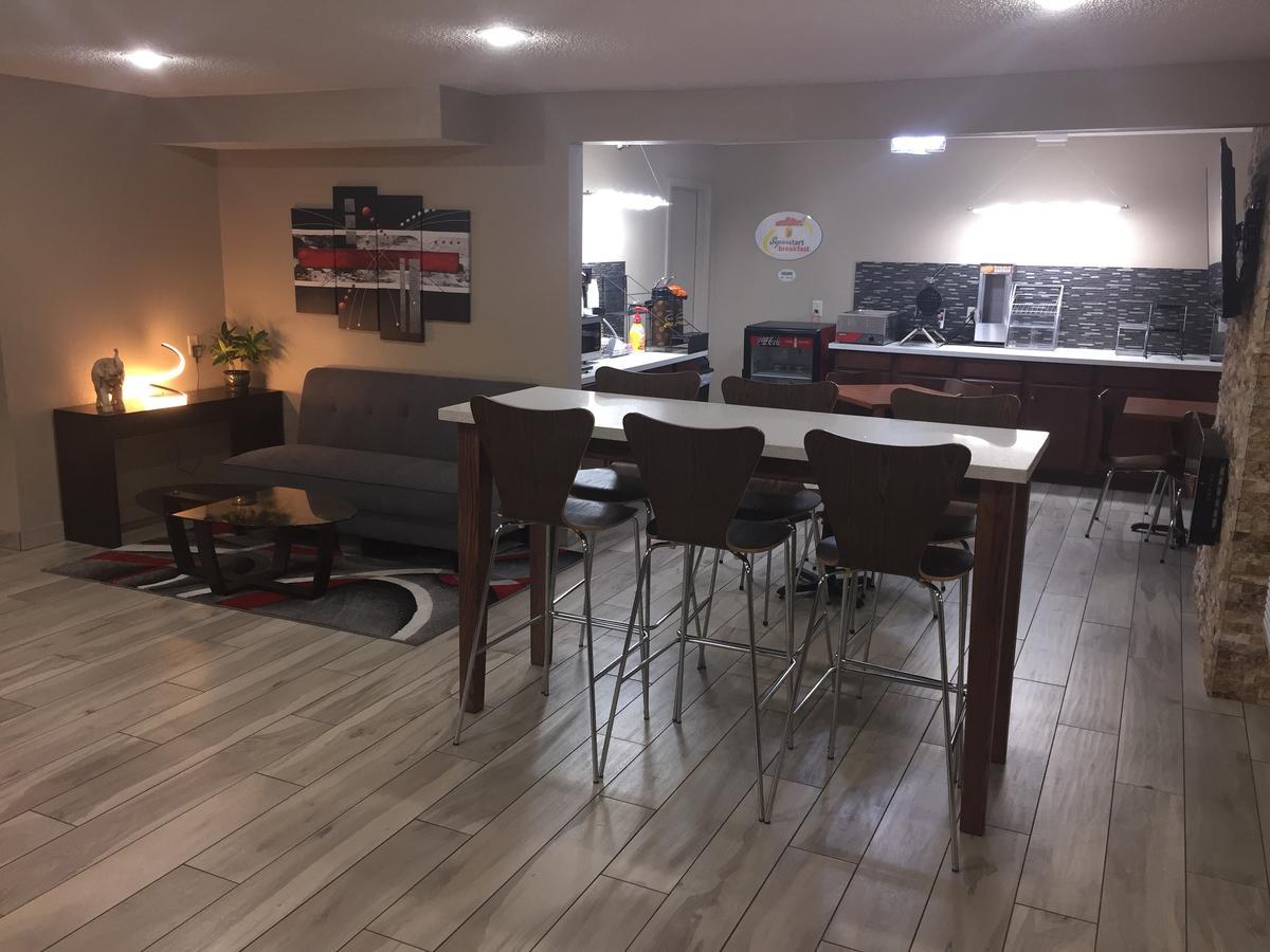 Super 8 By Wyndham Mayfield Extérieur photo