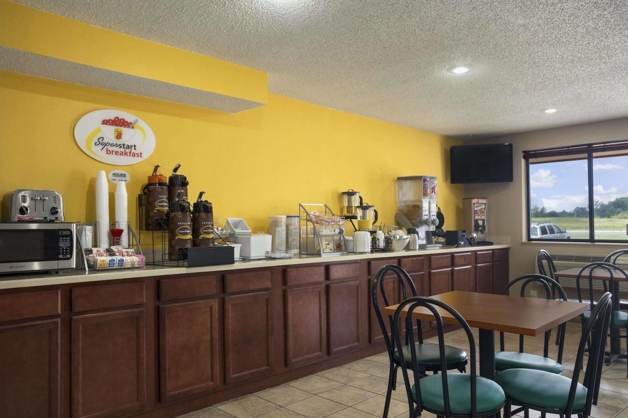 Super 8 By Wyndham Mayfield Extérieur photo